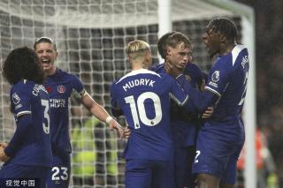 波兰媒体：莱万收到米兰、沙特和美职联报价，米兰愿签约两年（波媒：莱万获AC米兰、沙特球队与MLS报价，米兰愿提供两年合同）